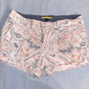 Aeropostale / Prince & Fox Printed Paisley Shorts